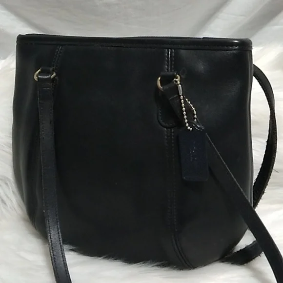 FIRM! RARE! Coach Vintage Framed Leather Pouch Hinged Frame Closure